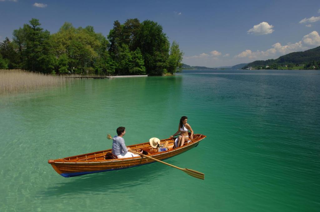 Seehotel Astoria Pörtschach am Wörthersee Esterno foto